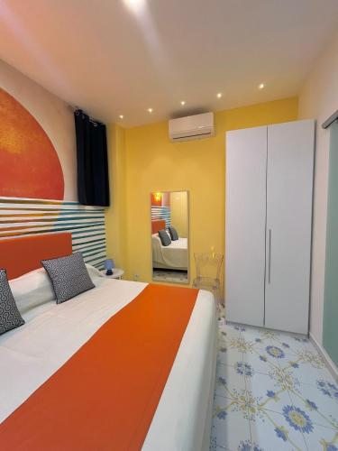 Economy Double Room image 8