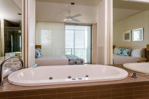 Plantation Resort At Rainbow