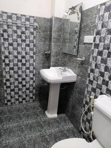 Green rooms - image 4