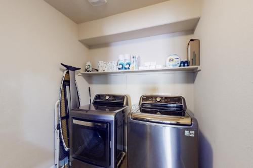 The Highland Retreat The Highland Retreat