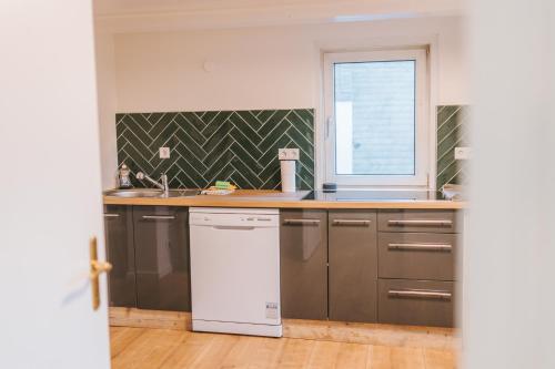 Waldtraum Lodge Winterberg fur 10 Personen mit Garten und Grill in Siedlinghausen