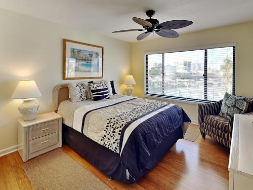 Santa Maria 208 Sleeps 6 Heated Pool 2 Bedrooms Hot Tub - image 12