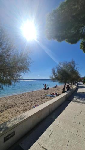 Bugenwilla, Kaštela (Castelli) (foto 2)