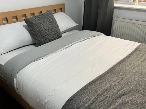 3bedroom- near to station-Private Garden-Wifi, Liverpool (photo 6)