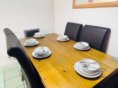 3bedroom- near to station-Private Garden-Wifi, Liverpool (photo 9)