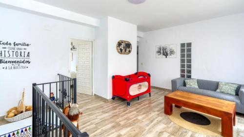 Nine-Bedroom House image 7