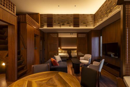 Luxury Triple Room