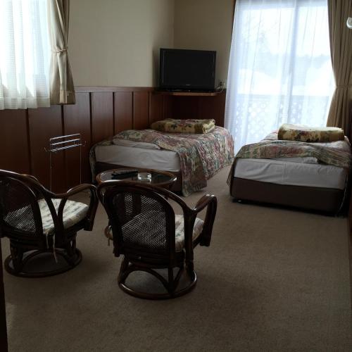 Twin Room with Private Bathroom