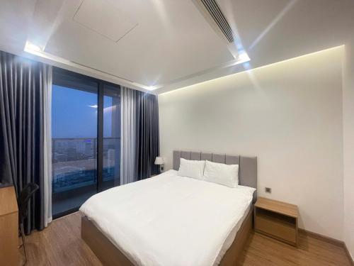 Three-Bedroom Apartment image 2