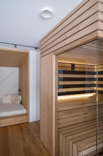 Chalet Waldzauber Your Alpine Escape in Bad Kleinkirchheim Near the Ski Lift in Sankt Oswald