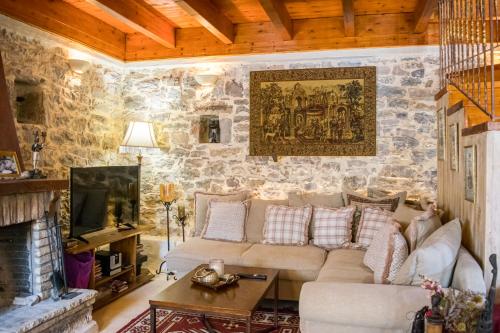Kleitor Stone Villa-Peloponnese Getaway in Kleitoria (Akhaia)