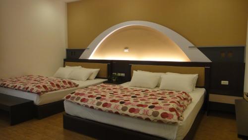 2 king beds