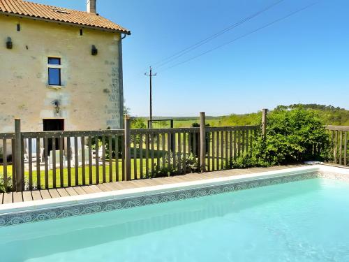 Les Abeilles gîte à louer La Chapelle-Faucher
