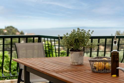 Orama Stone Apartments - Authentic hospitality in a Historical Location, by Zantewize 5
