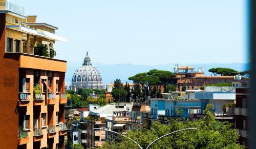 Near Vatican, Irnerio 47 Guest House, Rome