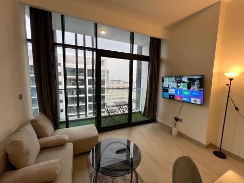 Spacious Comfortable Apartment for your Family or you Group, Дубай (фото 3)