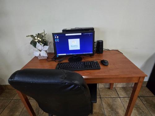 Quality Inn Durand - image 14