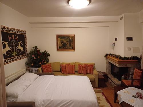 Ξύλο & Παράδοση, Pávliani (fotografie 6)