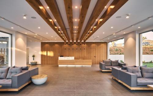 Lobby, Enorme Santanna Island in Sissi