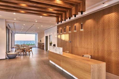 Lobby, Enorme Santanna Island in Sissi