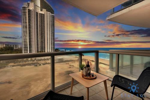 Amazing Apartment Oceanview Beautiful Amenities in Sunny Isles Beach, USA