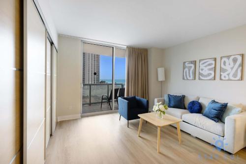 Amazing Apartment Oceanview Beautiful Amenities in Sunny Isles Beach, USA