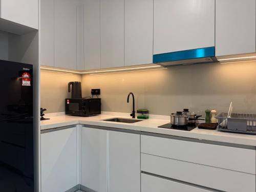 Alfa Bangsar By Fwd Host near Pusat Bandar Damansara MRT Station