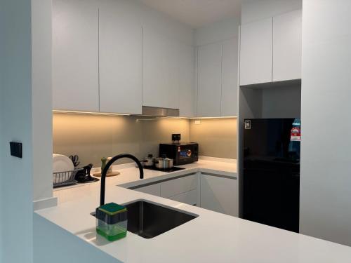 Alfa Bangsar By Fwd Host near Pusat Bandar Damansara MRT Station