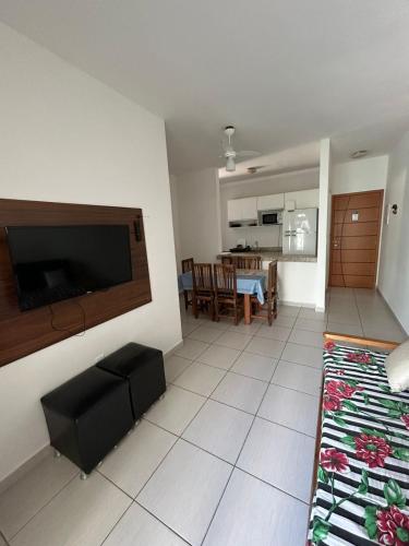 Lazer completo e ar condicionado nos quartos in Praia Grande