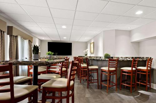 Best Western Plus Concordville Hotel - image 8