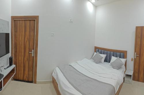 Hotel Rohit ,Agra cantt Railway station near Agra lufthavn