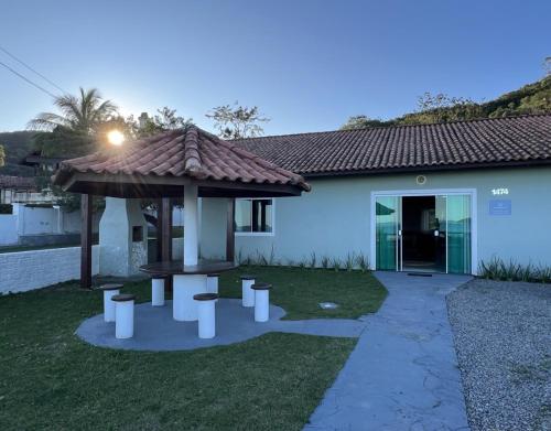 Casa Tempo e Mar - A Beira da Praia de Zimbros in Sertaozinho