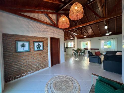 Casa Tempo e Mar - A Beira da Praia de Zimbros in Sertaozinho