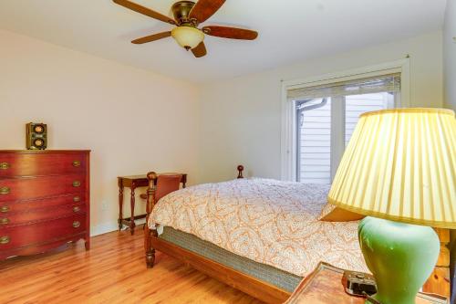 Spacious Lakefront Apt with Deck in Fayetteville!