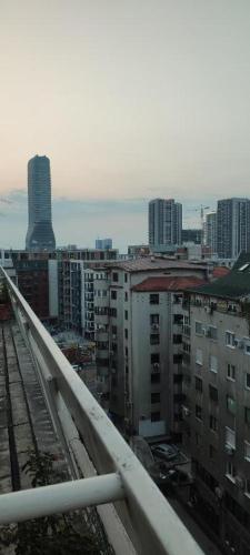 貝爾格勒 CoCo Studio Bright & Stylish Apartment in Central Belgrade 4星级 单人房 餐厅