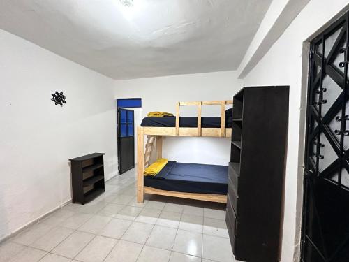 Suite para 15 personas cerca auto, MEX-QRO in Cuautitlán Izcalli, Mexico