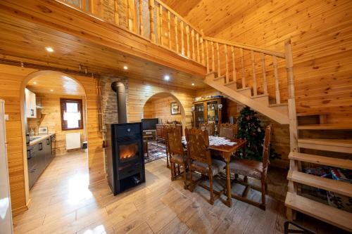 Létesítmények, Cabana Adrienne in Marosfő