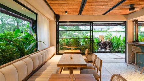 Restaurant, Hotel Palo Cruz in Marsella