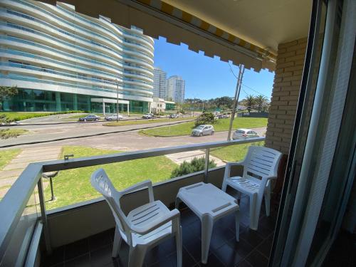 Apartamento en  Pda 17 de Playa Mansa - image 2
