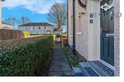 Lovely 3 Bed Ground Floor Apartment - Sleeps 5 - Very Central, Easy Access to Glasgow and Surrounding Areas - Free Parking, Glasgow (fotografie 5)