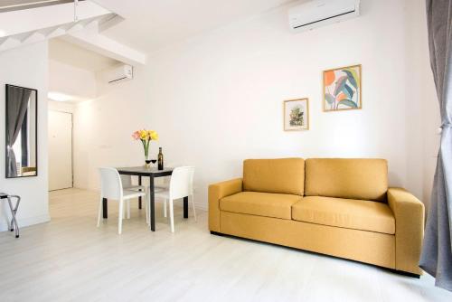 Urban Oasis near Termini, free Parking&Patio, int3, Рим (фото 5)