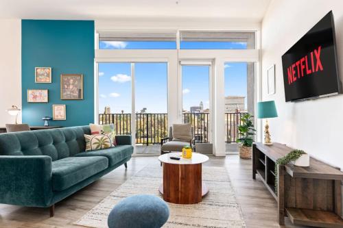 Skyline Luxe, Penthouse Living, DTLA Epic Views near สนามกีฬาดอจเจอร์