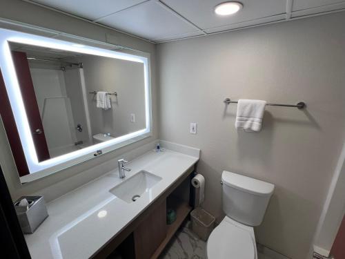 Queen Suite with Two Queen Beds - Non-Smoking