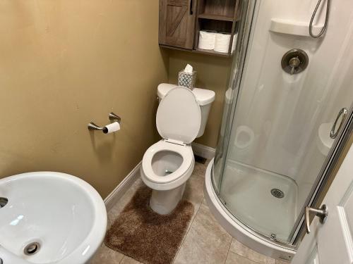 New! Ground-level 2b2b In Bryn Mawr W Parking!! New! Ground-level 2b2b In Bryn Mawr W Parking!!