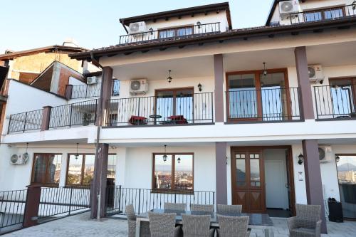 Kalaja Apartment Kalaja Apartment