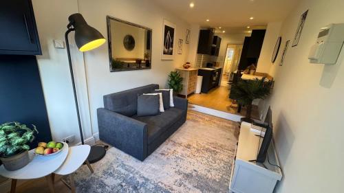 Elegant Studio Retreat in Hampstead - Central London Access, Лондон