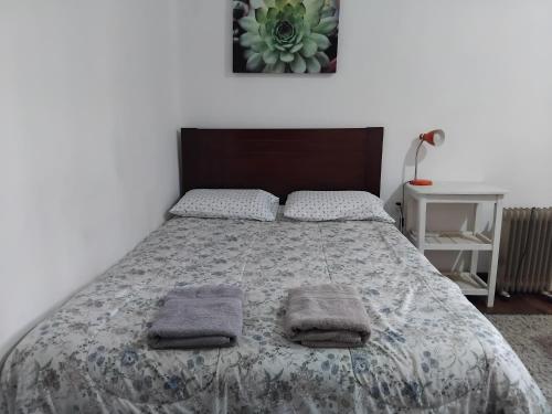 One-Bedroom Apartment image 7
