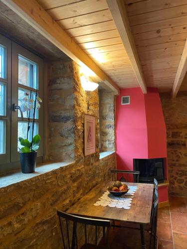 Ételek és italok, Pietra Rossa near Híosz-szigeti nemzeti repülőtér