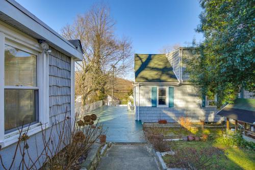 3 Mi to Downtown Spacious White Plains Home in Elmsford (New York)