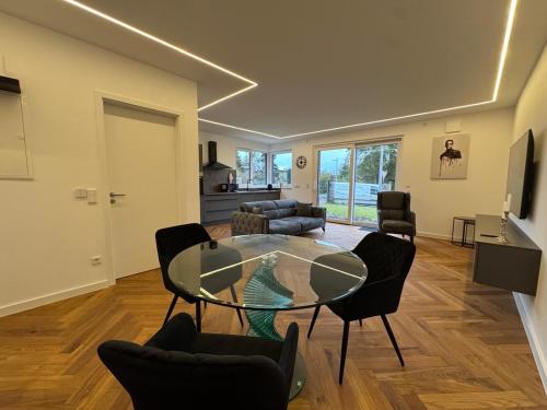 Stylisches Premium Apartment am Hellweg mit Komfort und WLAN inklusive
